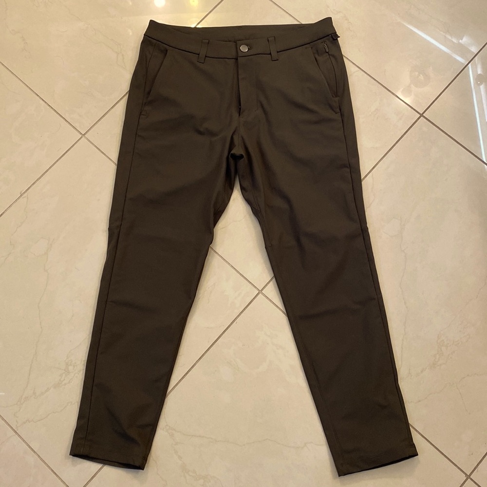 Lululemon Dark Olive Commission 28” Slim Pants size 31 NWOT